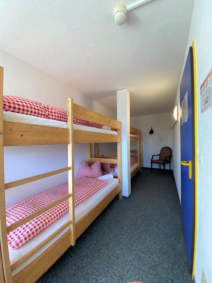 Berggasthaus First Hostel *